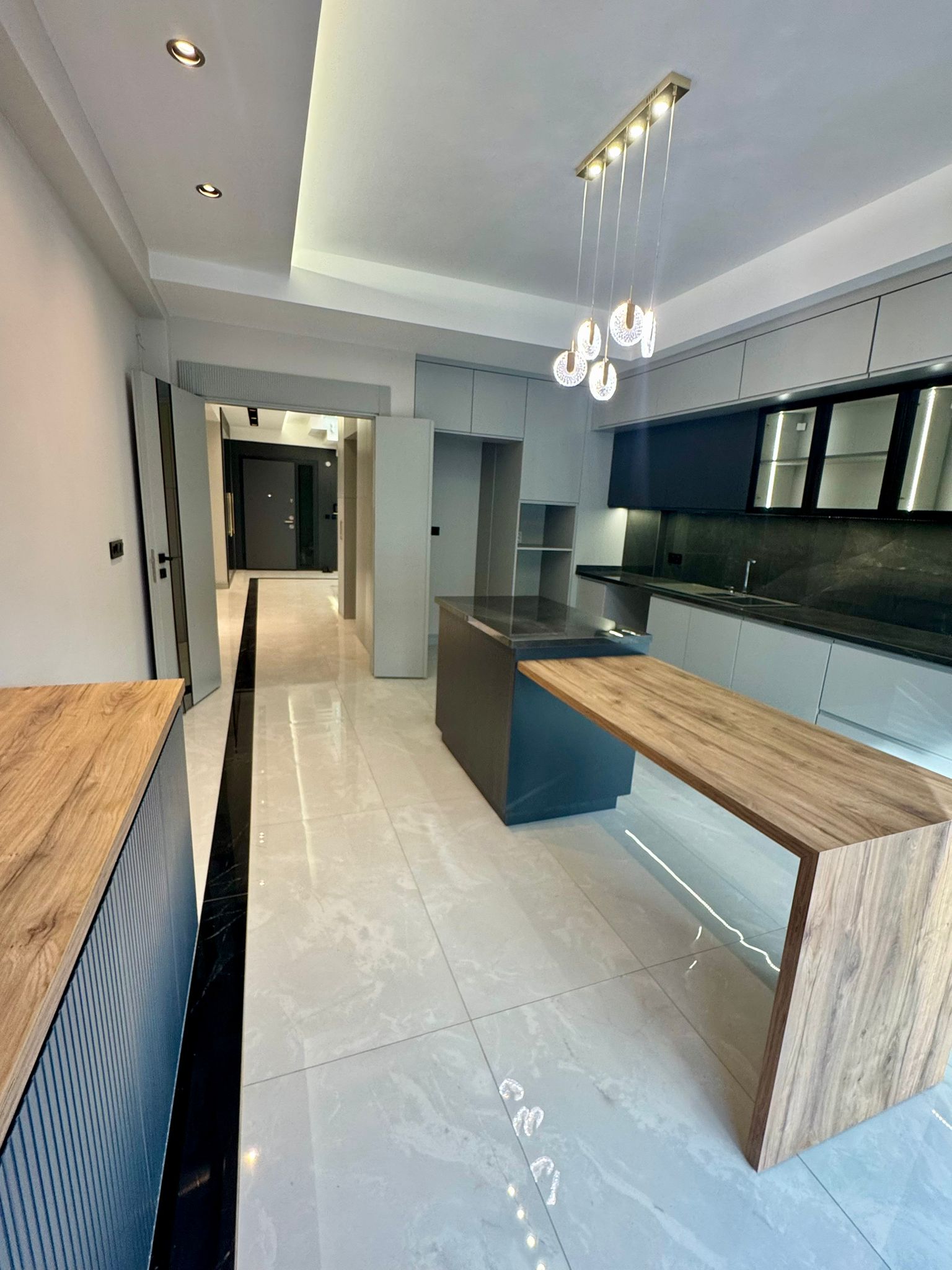 Aydın Efeler Mimar Sinan Mahallesinde Satılık Lüks Triplex Villalar